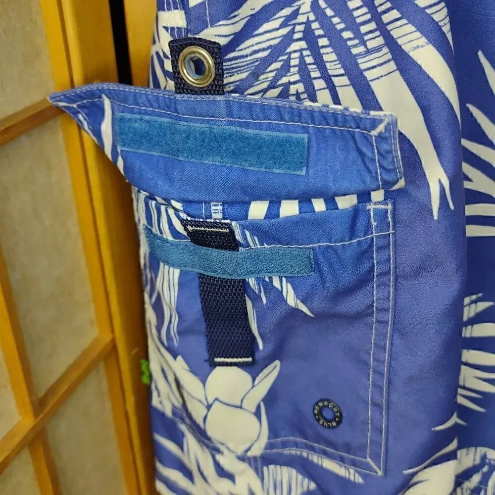 Newport Blue Men's Hawaiian Leaf Pattern Board Shorts Blue Large